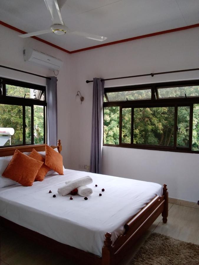 Belle Rose Vue Guest House Baie Sainte Anne Ngoại thất bức ảnh