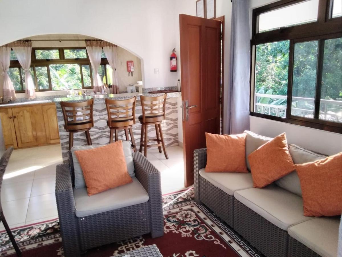 Belle Rose Vue Guest House Baie Sainte Anne Ngoại thất bức ảnh